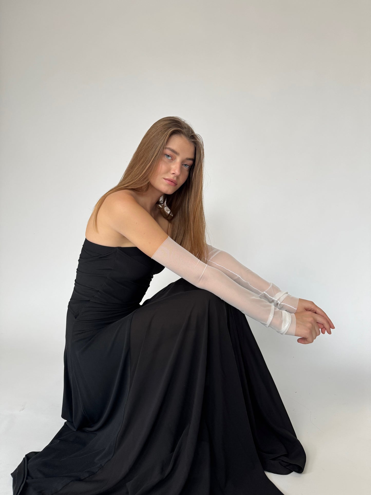 Permatomo audinio rankovės