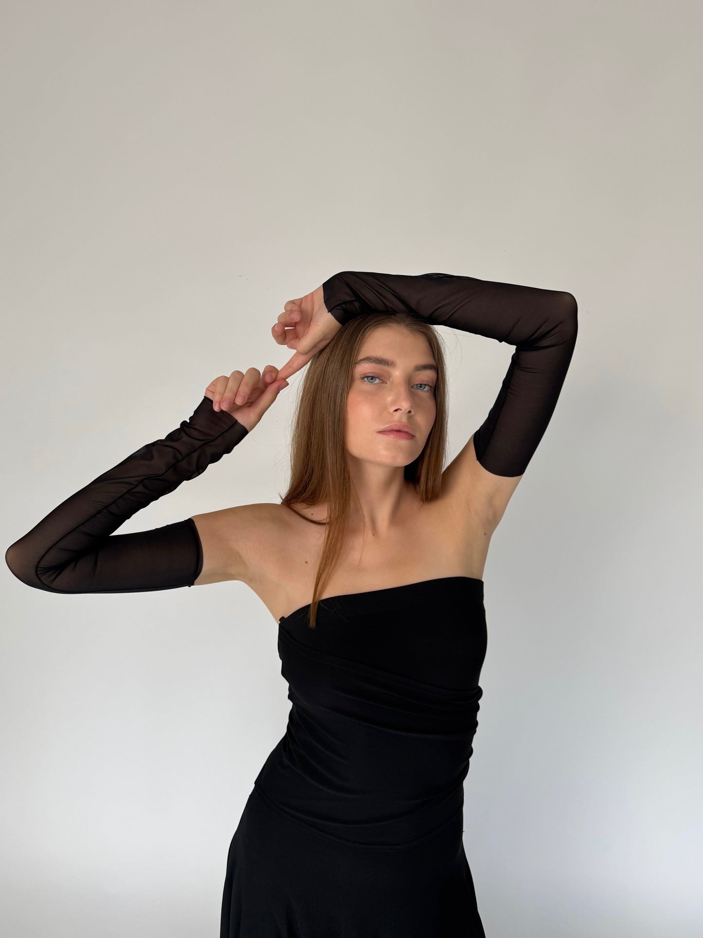 Permatomo audinio rankovės